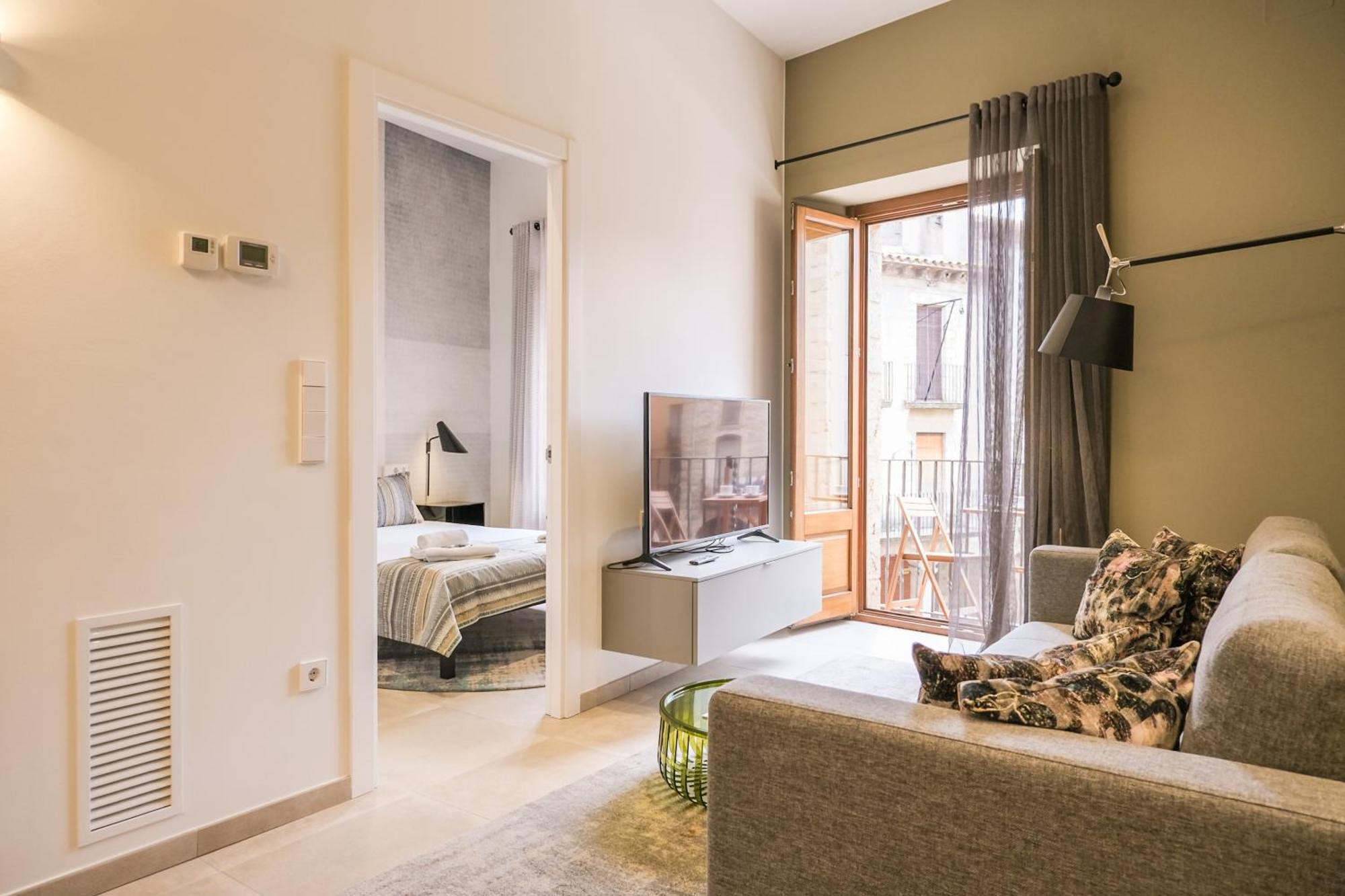 Bona Casa Con Vistas A La Plaza Apartment Besalu